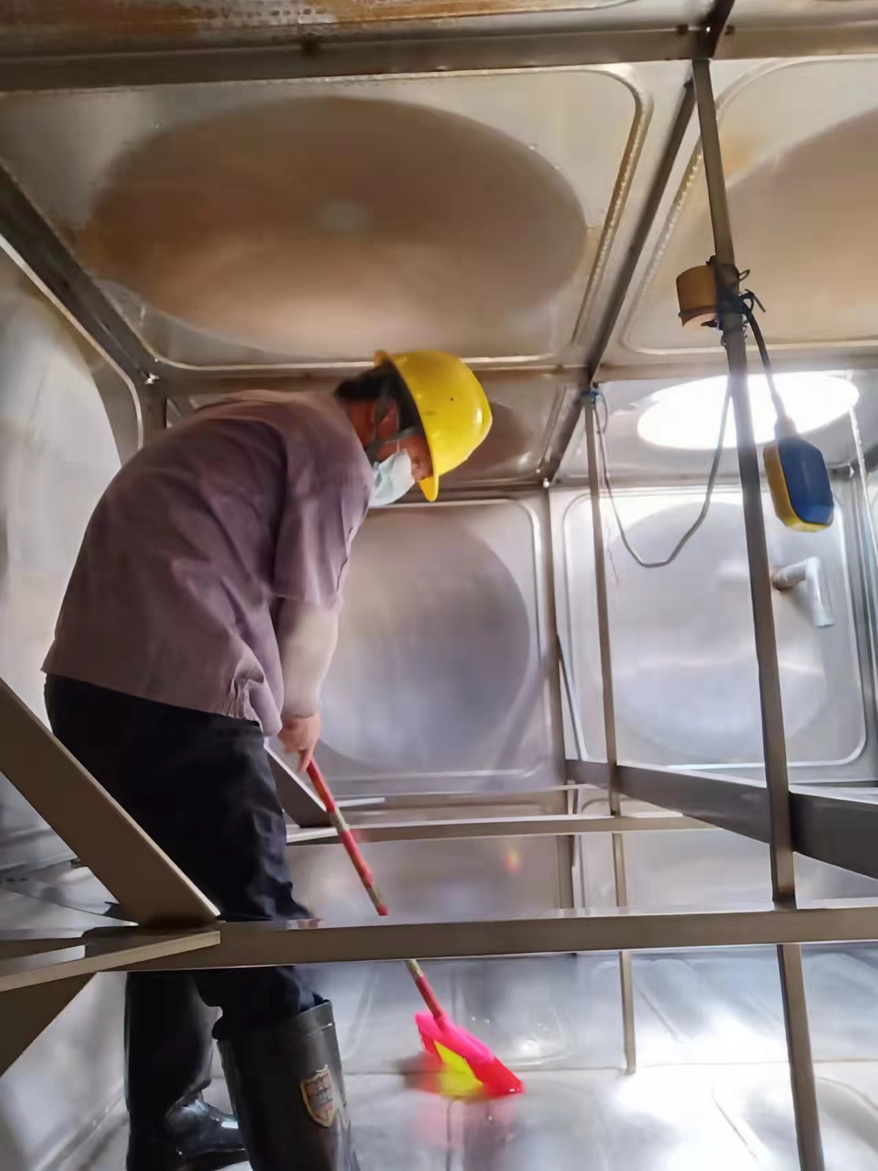 上海青浦（朱家角、金泽、淀山湖）水箱清洗公司