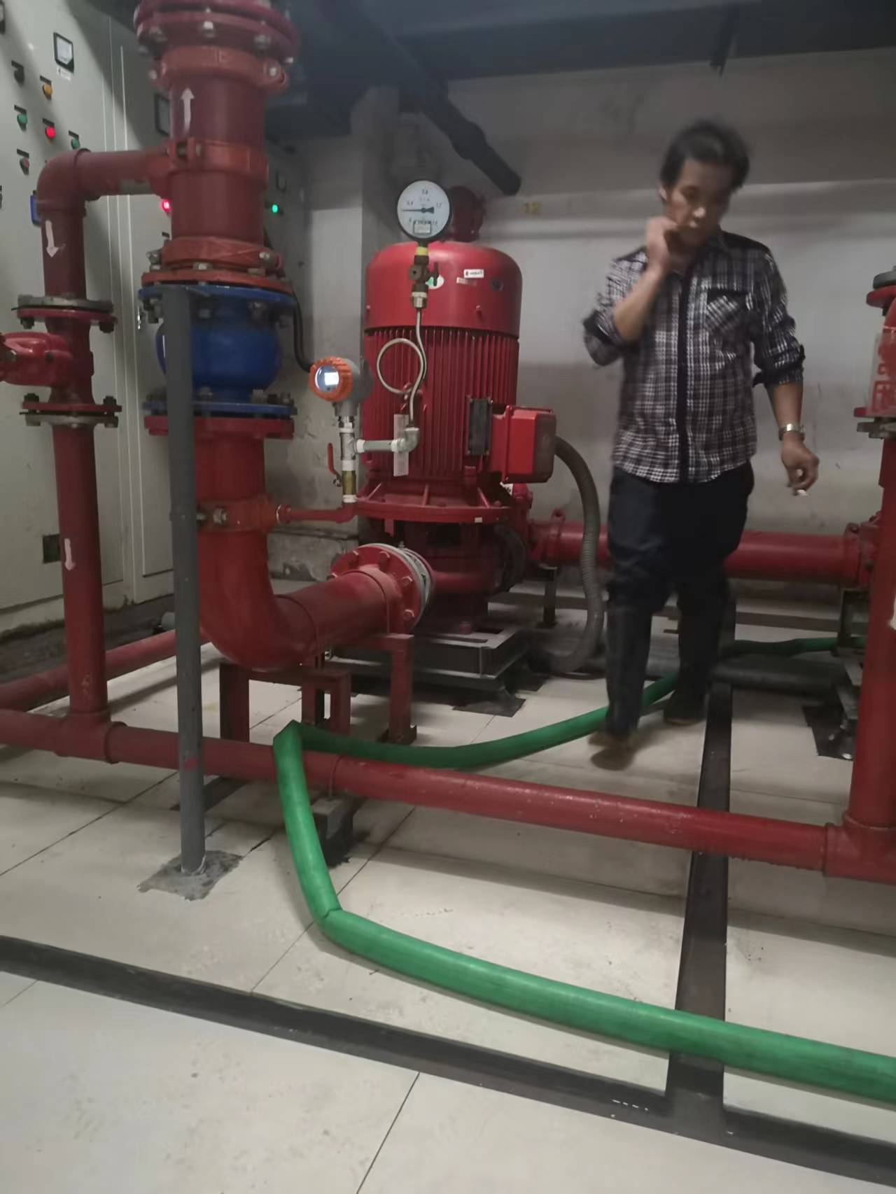 青浦学校水箱清洗