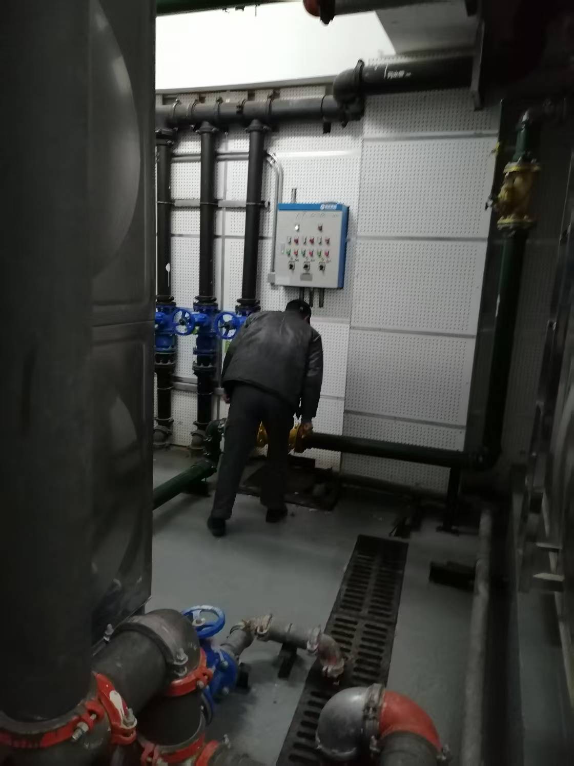 练塘清洗水箱公司